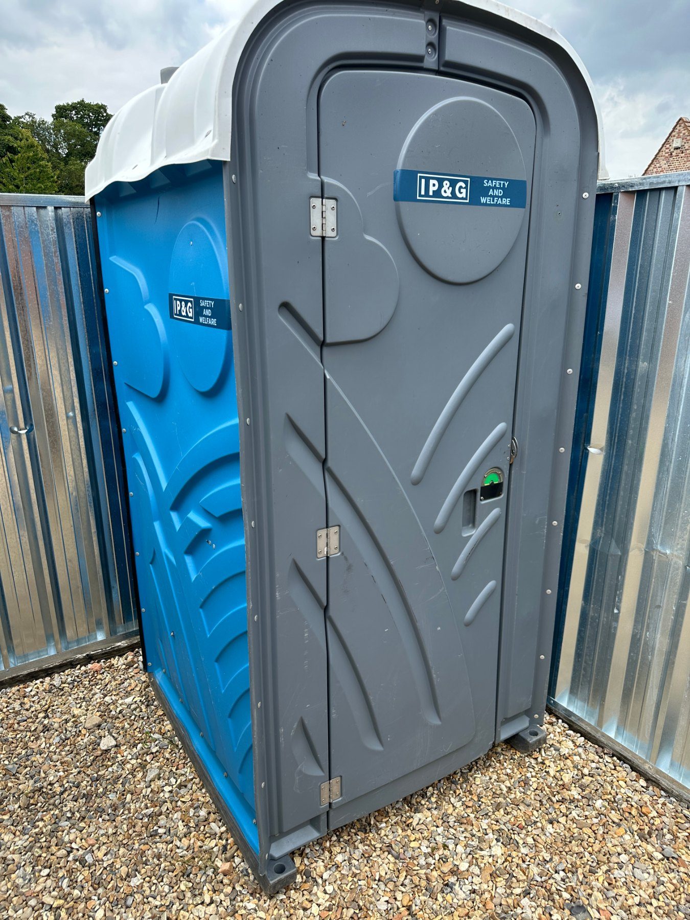 Portaloos & Welfare Units on site