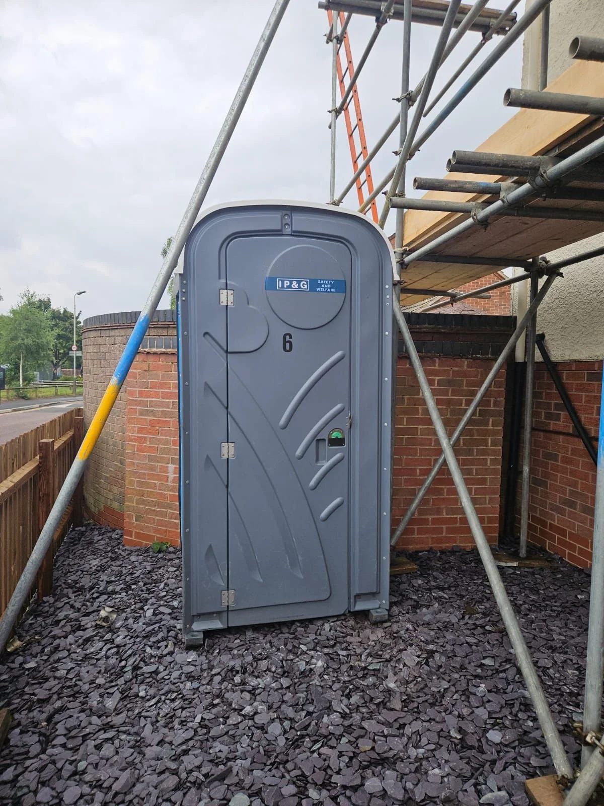 Portaloos & Welfare Units on site