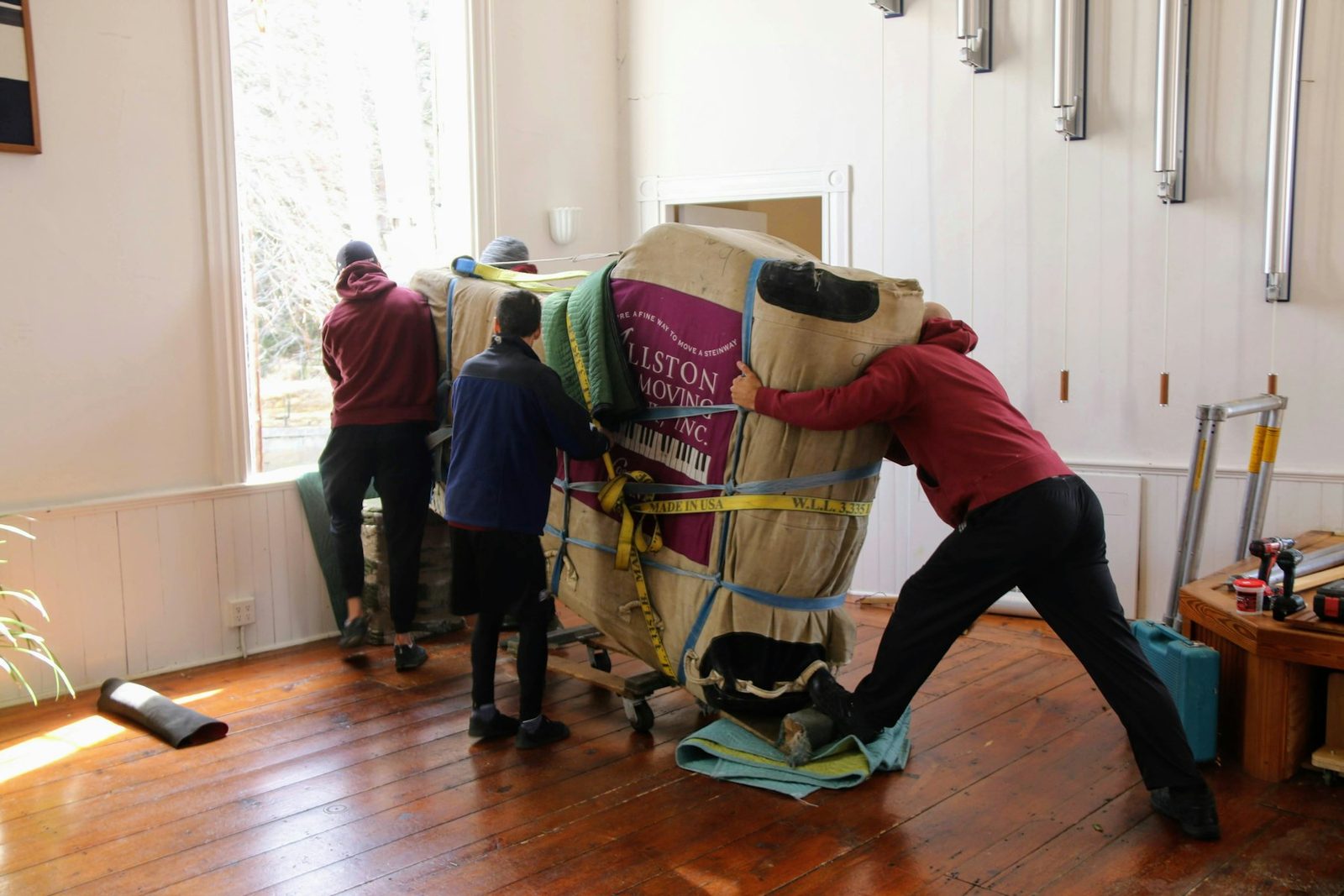Packing Boxes & Contents Moves on site